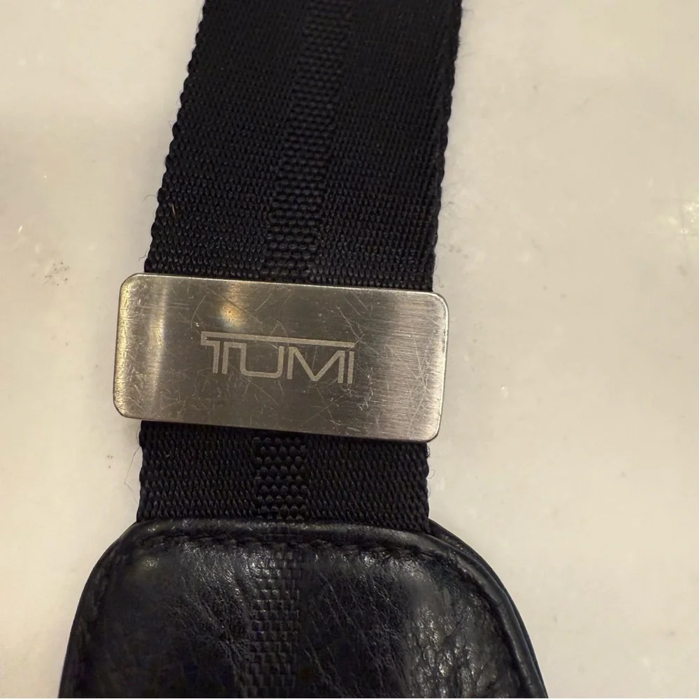 Tumi Shoulder Bag 6923D Bryce Flap Bodybag Cowhide Messenger Grained Leather